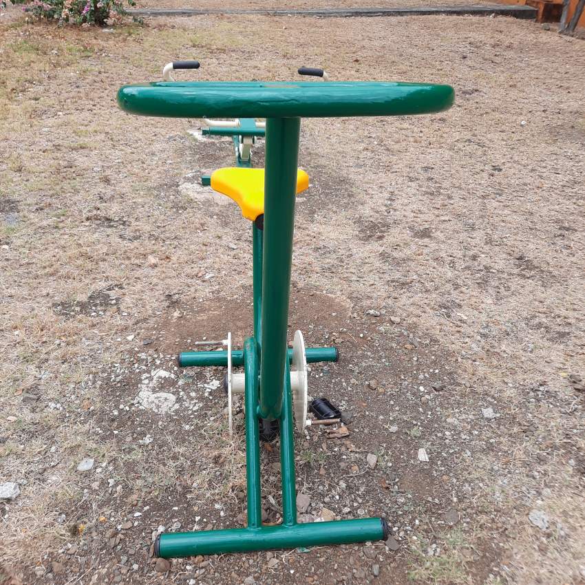 Outdoor Gym Equipment - Velo d'appartement (Exercise Bicycle) at AsterVender