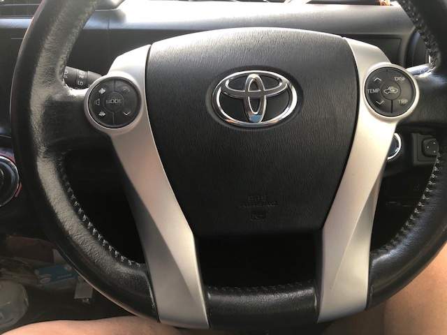 Toyota Aqua 2014 - 3 - Compact cars  on Aster Vender