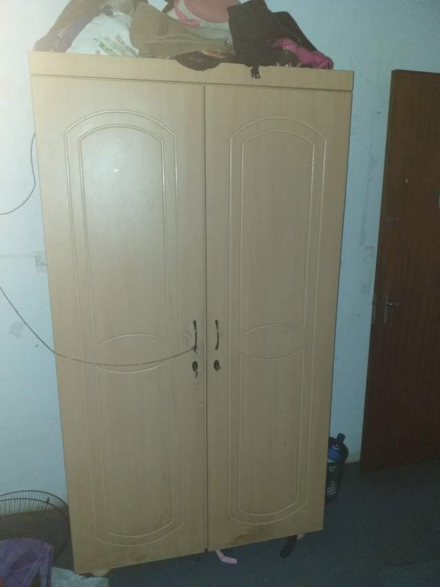 Armoire 3500 . La glace interieur on Aster Vender