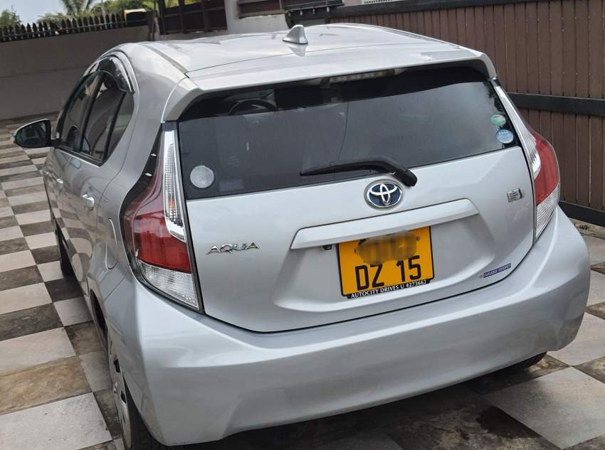 Toyota Aqua for sale - 8 - Compact cars  on Aster Vender