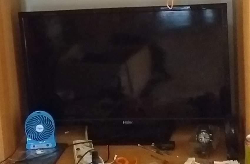 Telé 32 pouce +lecteur dvd+20 films le tout 5000rs on Aster Vender