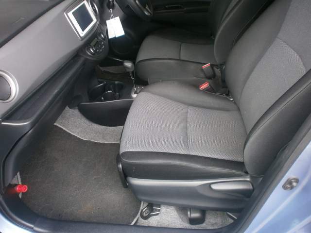 Toyota vitz smile Edition  - 3 - Family Cars  on Aster Vender