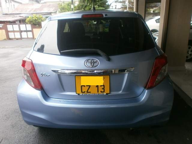 Toyota vitz smile Edition  - 6 - Family Cars  on Aster Vender