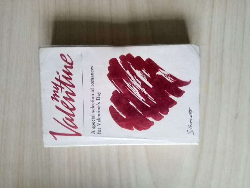 Bundle of books - 7 - Self help books  on Aster Vender