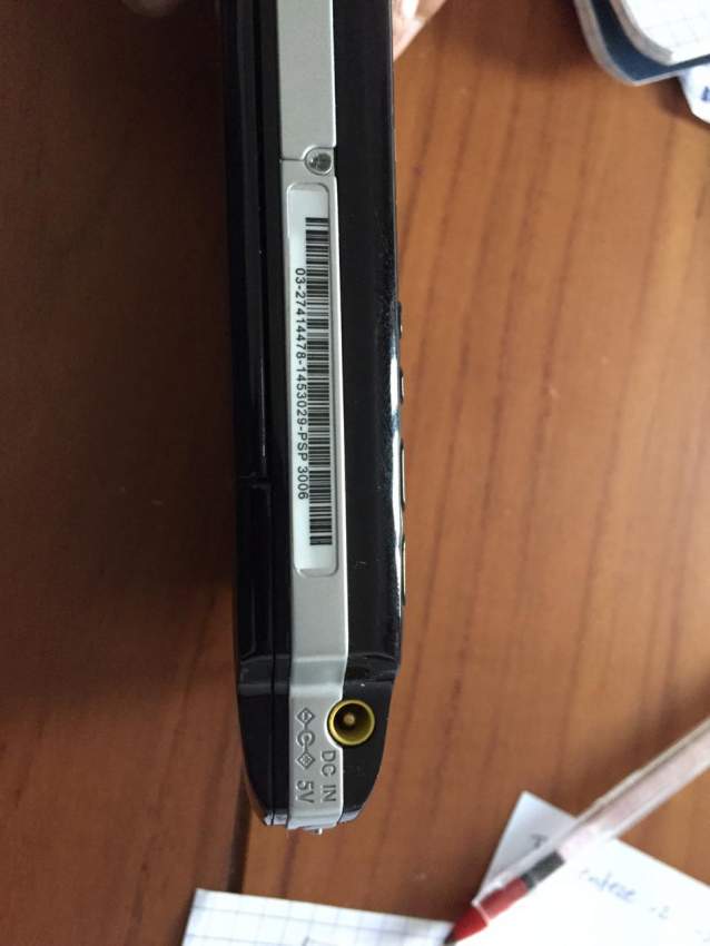 Psp with 5 Games already installed - 1 - PS4, PC, Xbox, PSP Games  on Aster Vender