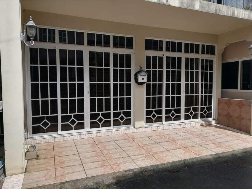 House for sale at Flacq - 0 - House  on Aster Vender