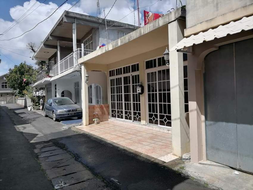 House for sale at Flacq - 6 - House  on Aster Vender