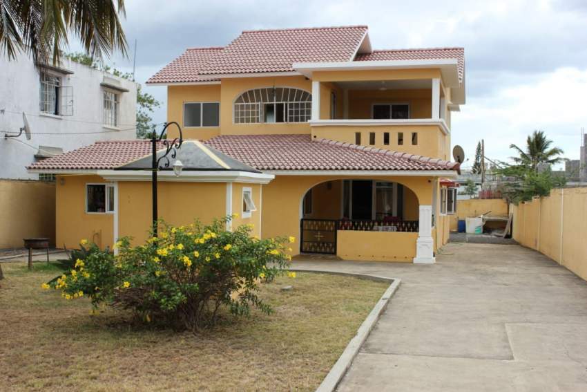 house for sale Aster Vender House