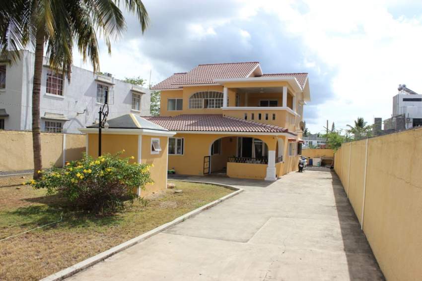 house for sale - 4 - House  on Aster Vender