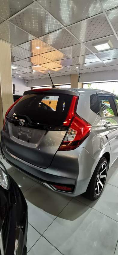 HONDA FIT YR GZ 18  - 8 - Family Cars  on Aster Vender