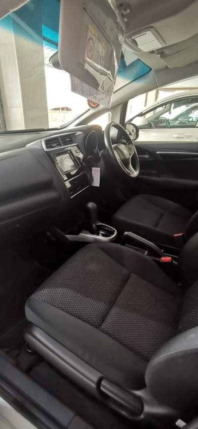 HONDA FIT YR GZ 18  - 5 - Family Cars  on Aster Vender