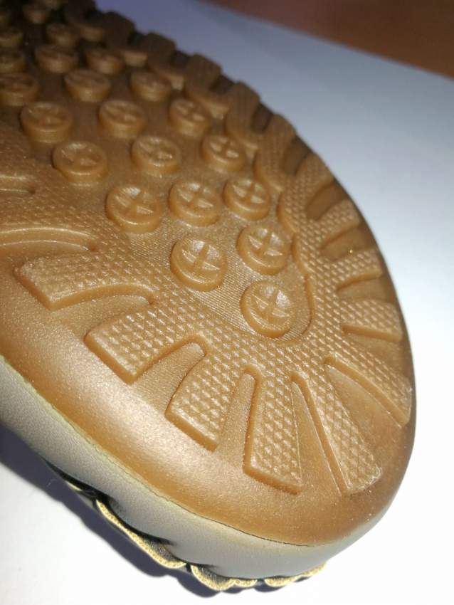 new shoes  - 3 - Others  on Aster Vender