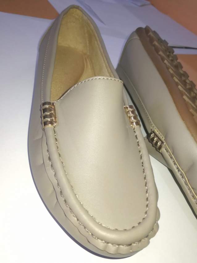 new shoes  - 1 - Others  on Aster Vender