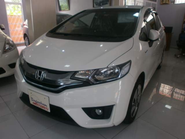 HONDA FIT HYBRID - 1 - Family Cars  on Aster Vender