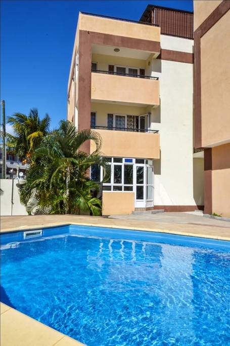 Spacious Apartment In Flic en Flac - 3 - Apartments  on Aster Vender