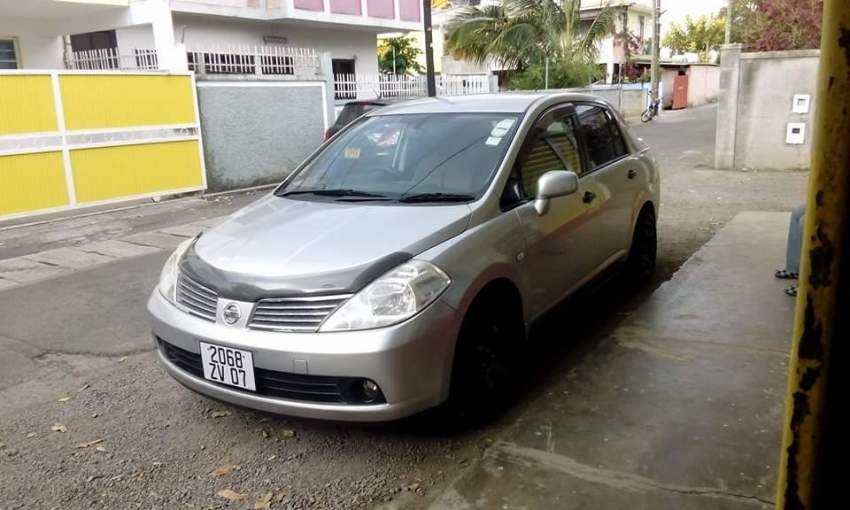 Voiture Nissan Tiida Latio  07 automatique a vendre - 0 - Family Cars  on Aster Vender