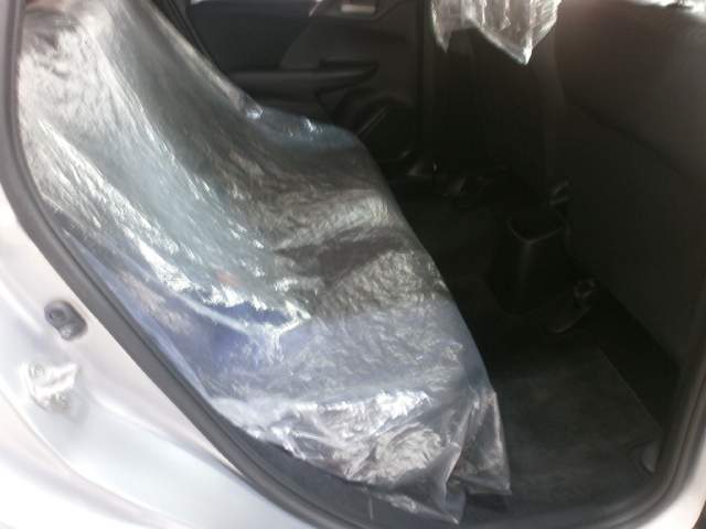 HONDA FIT 2016 silver  - 4 - Family Cars  on Aster Vender