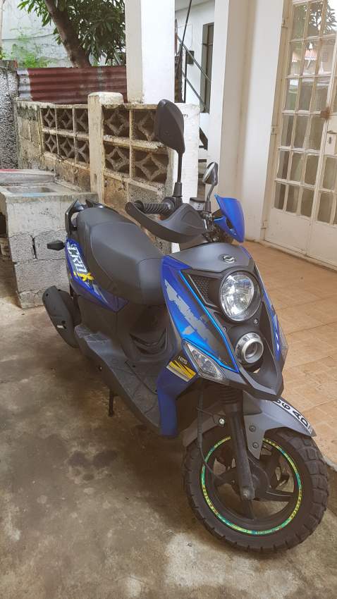 Scooter 125cc année 2018 - 0 - Scooters (above 50cc)  on Aster Vender