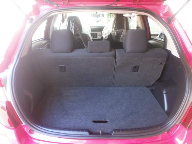 TOYOTA VITZ JEWELA 1320cc - 3 - Family Cars  on Aster Vender