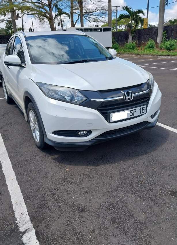 Honda HRV 1.5 i-vtech - 0 - SUV Cars  on Aster Vender