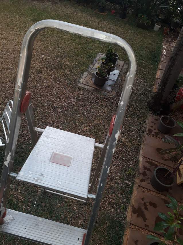 Escabeau Echelle - 1 - Others  on Aster Vender