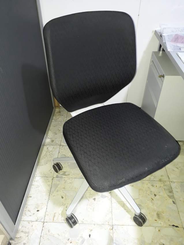 Chaise - 0 - Others  on Aster Vender