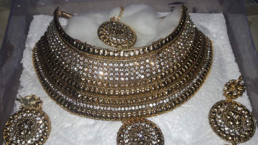 Bridal set - 0 - Necklaces  on Aster Vender