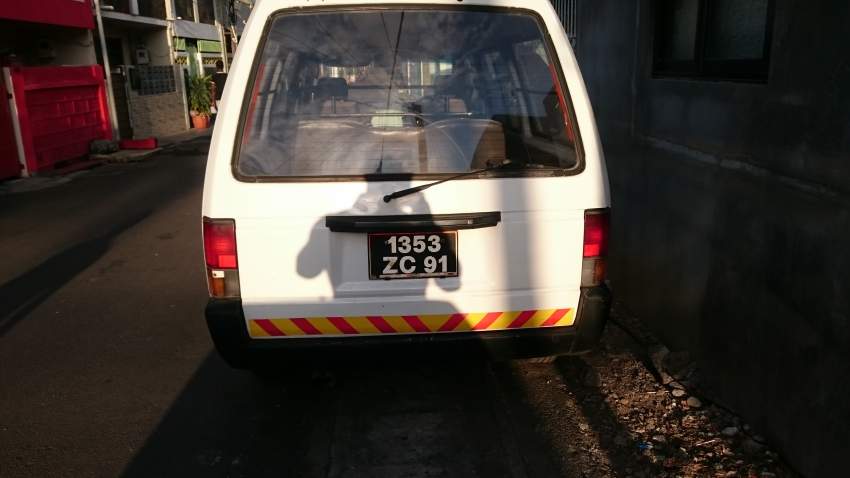 NISSAN VANETTE 6 seat - 3 - Passenger Van  on Aster Vender