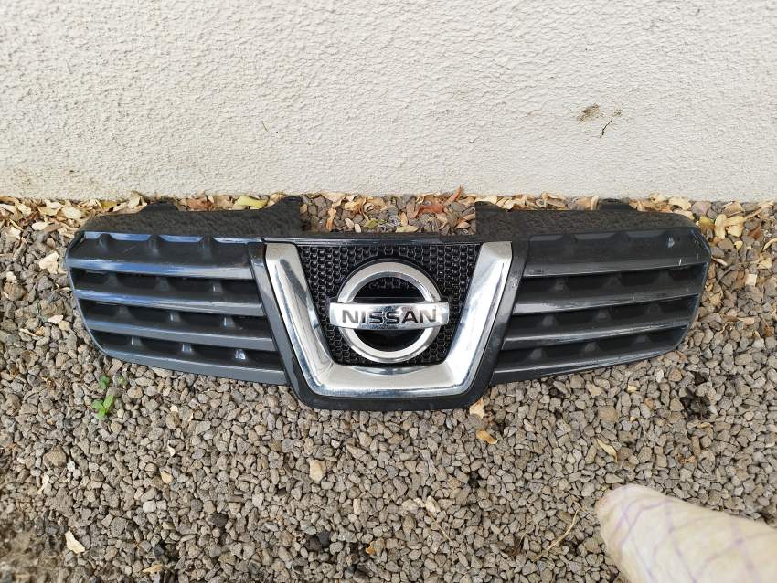 Grille Nissan Qashqai on Aster Vender