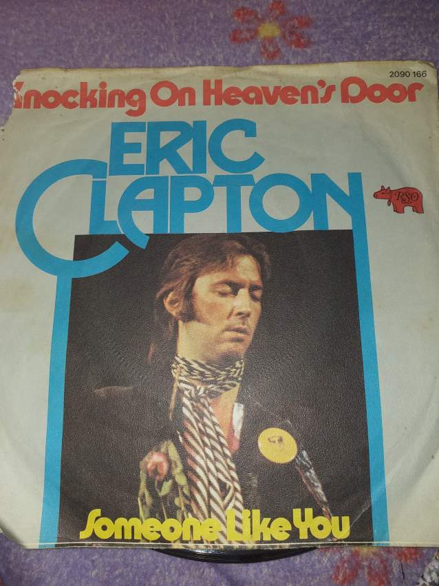 Vente en gros 80 disc Vynil 45 tours de LEUR à 4000rs on Aster Vender