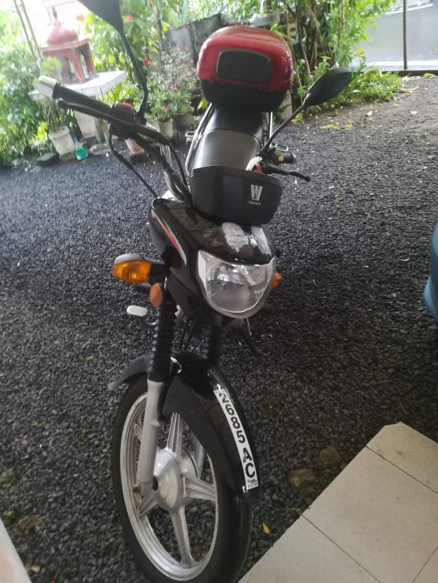 Haojue HJ125 - 16 - 6 - Roadsters  on Aster Vender