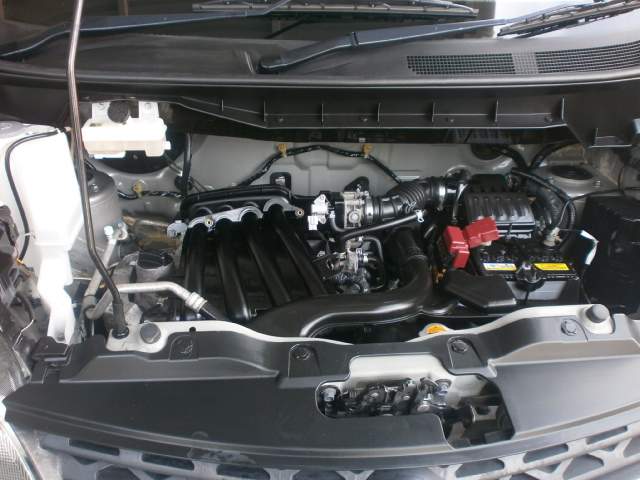 Nissan Nv 200 - 2 - Cargo Van (Delivery Van)  on Aster Vender