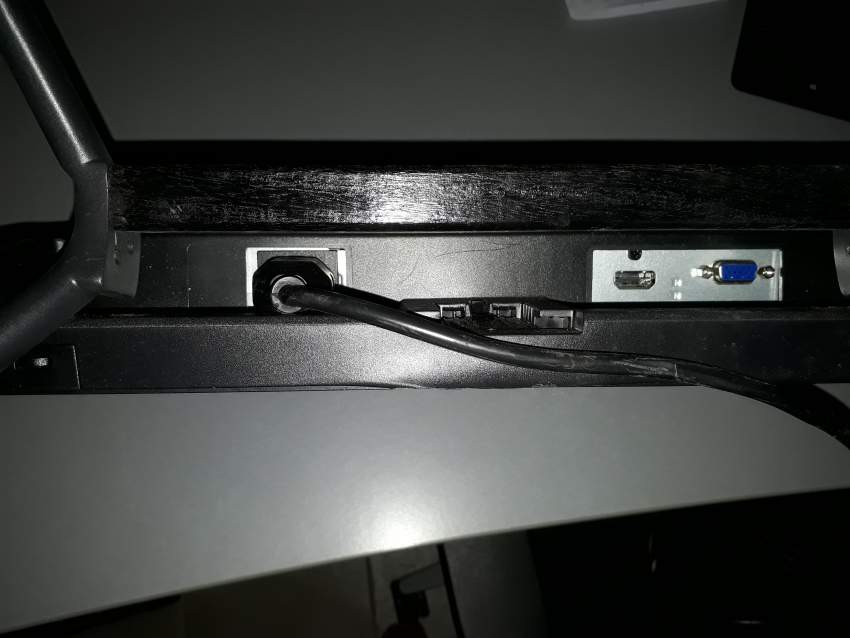 Ecran Philips TFT LCD - 3 - LCD Monitor  on Aster Vender