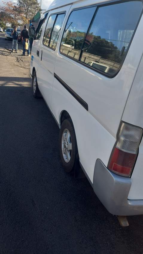 14 seaters van - 1 - Passenger Van  on Aster Vender