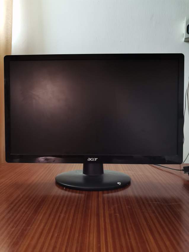 ACER LED MONITOR - 3 - LED Monitor  on Aster Vender