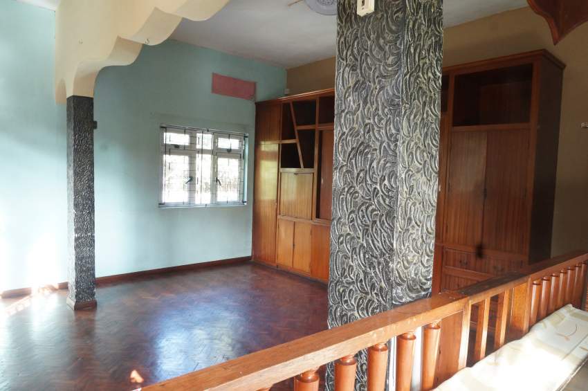 Commercial/Residential House for sale in Arsenal  on Aster Vender