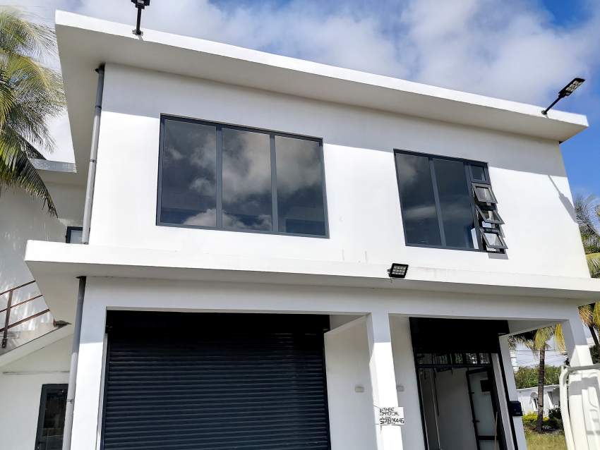 (Ref. MA7-765) Local commercial sur la Route Royale de Pte aux Biches - 8 - Commercial Space  on Aster Vender