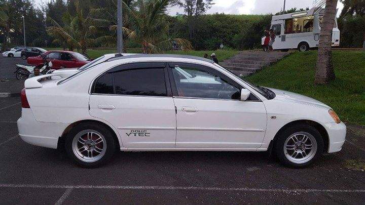 Honda civic ES8 - 8 - Compact cars  on Aster Vender