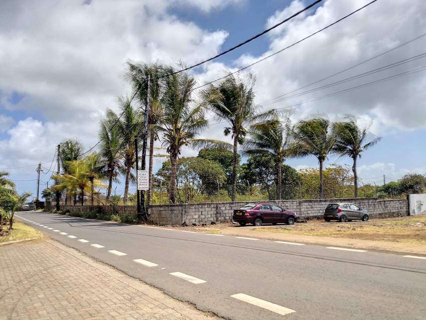 (Ref. MA7-766) Terrain résidentiel proche de Grand Baie La Croisette - 2 - Land  on Aster Vender