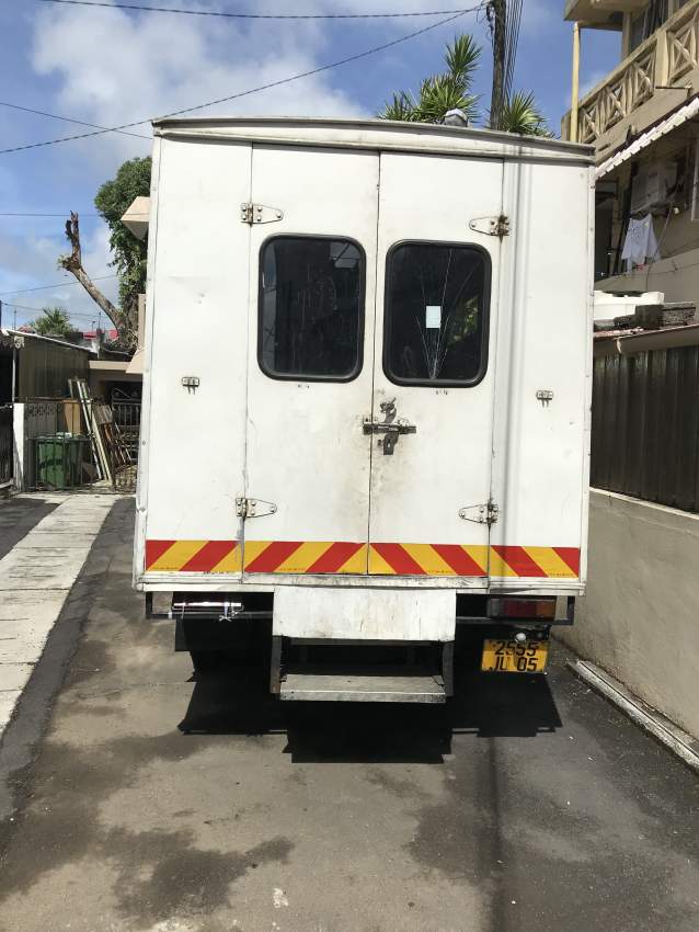 Mitsubishi Canter - 3 - Small trucks (Camionette)  on Aster Vender