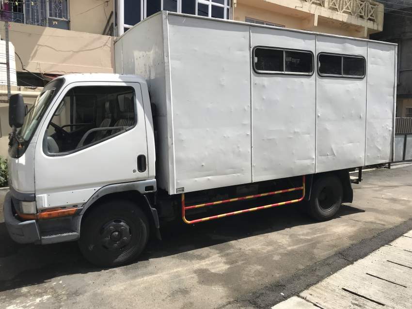 Mitsubishi Canter - 2 - Small trucks (Camionette)  on Aster Vender