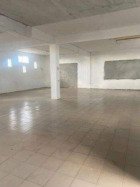 Commercial space to rent at R road Bambous  on Aster Vender