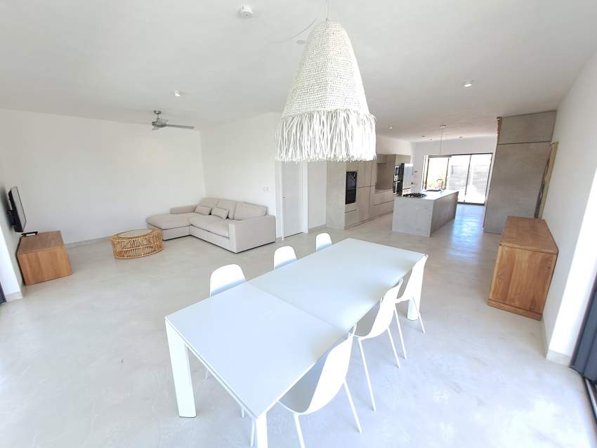 *New Tropical Villa *3 BEDROOM ENSUITE + POOL - 7 - House  on Aster Vender