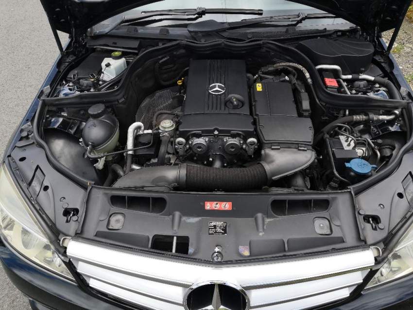 Mercedes C180 AMG - 4 - Luxury Cars  on Aster Vender