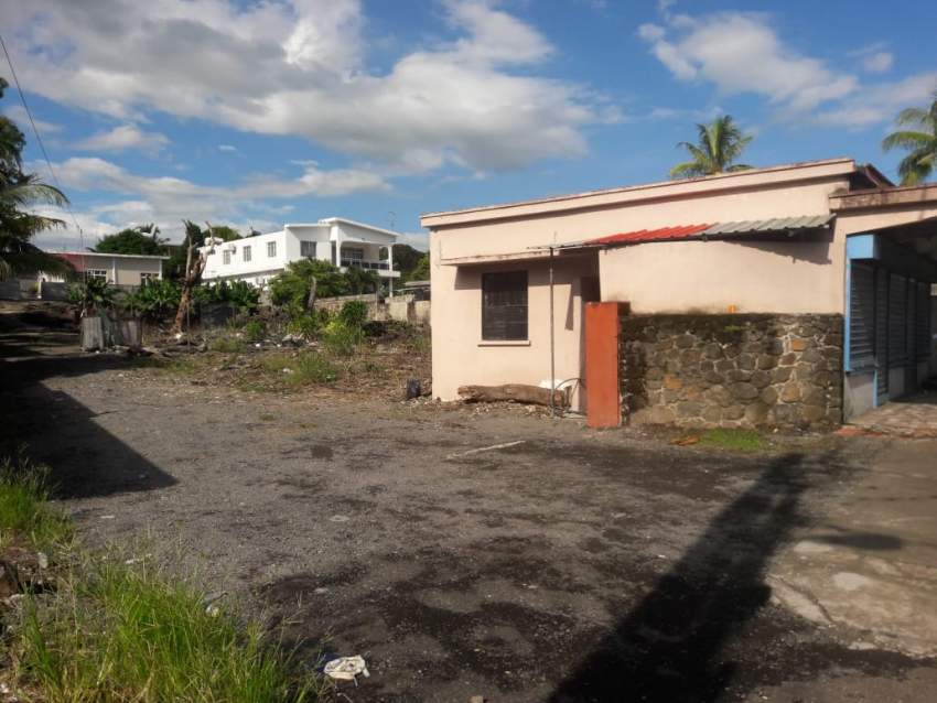 Commercial land and building  at Royal Road, Riambel, Surinam  on Aster Vender