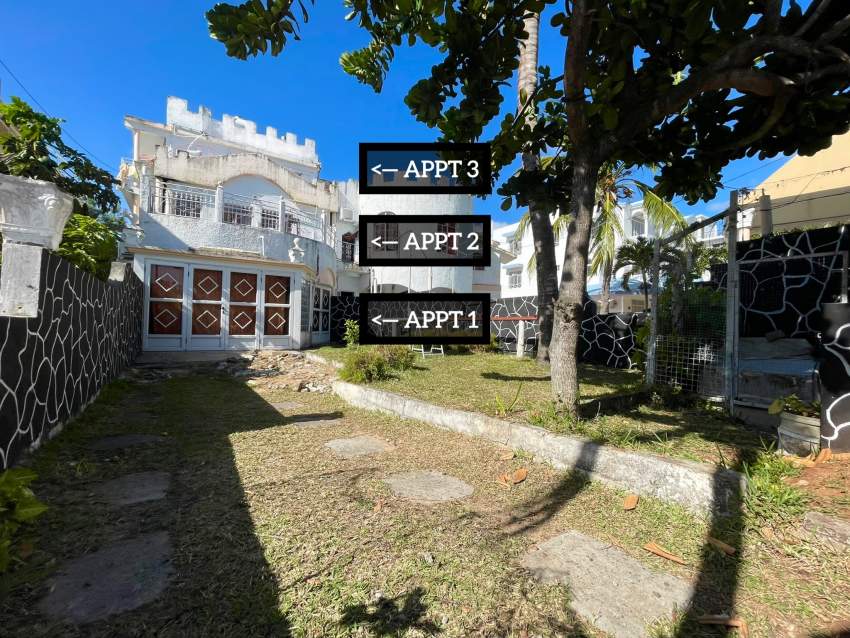 Villa et Apartment building à vendre - 1 - Villas  on Aster Vender