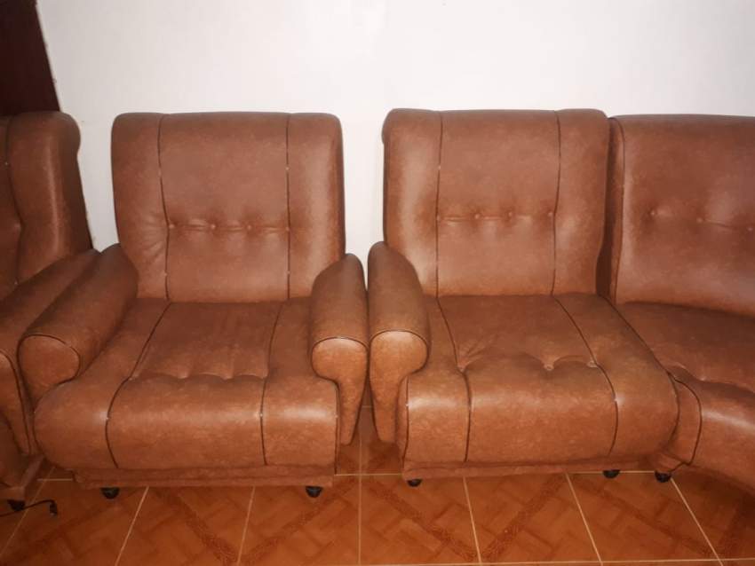 Couch  - 1 - Sofas couches  on Aster Vender