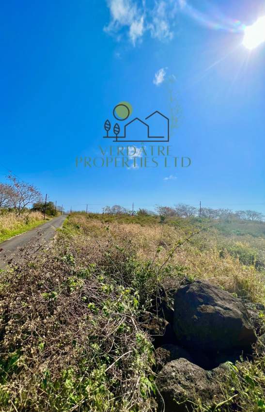 Agricultural’ land for sale mont mascal ,petit raffray - 2 - Land  on Aster Vender