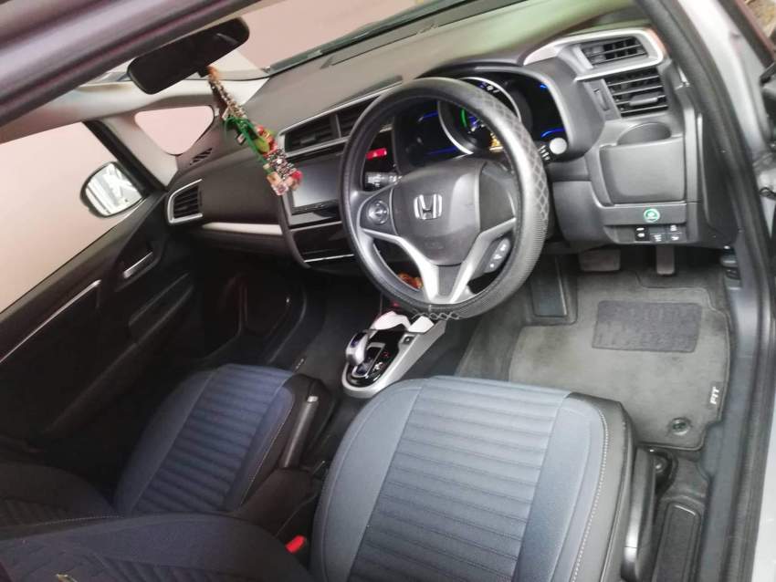 Honda Fit Hybrid  - 1 - Sport Cars  on Aster Vender