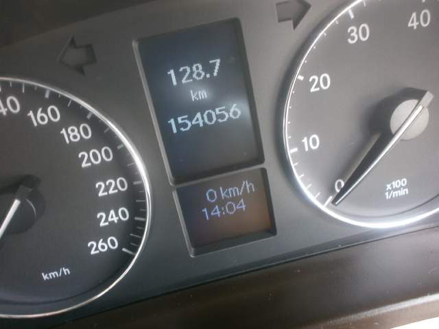 MERCEDES BENZ C 180 KOMPRESSOR  - 6 - Luxury Cars  on Aster Vender